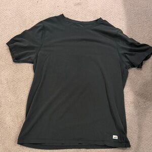 Vuori Charcoal Short Sleeve Men's Tee